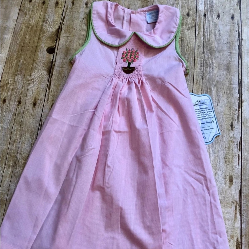 New boutique smocked Dress Sz 3
